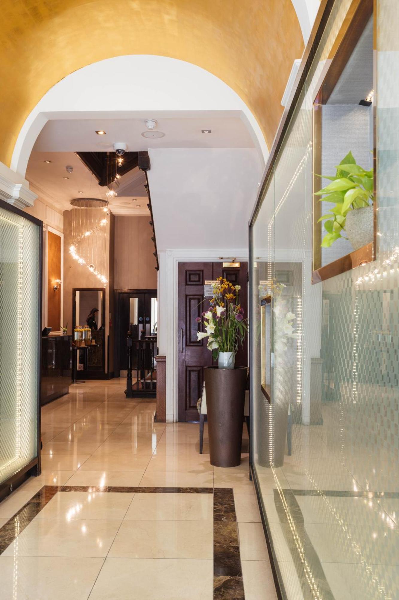 Park Grand Mayfair Londra Exterior foto Interior of the hotel